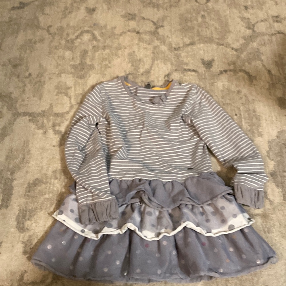 Petit Len signature grey and white with polka dot pattern dress